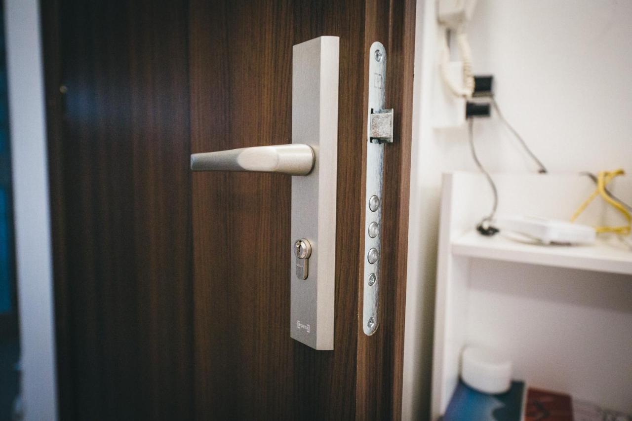 Woody - Your Sleep Oasis In Zagabria Esterno foto